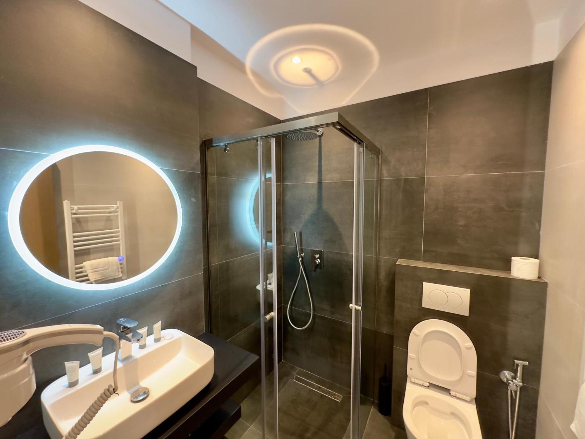 Elmar Comfort Vlore Bagian luar foto