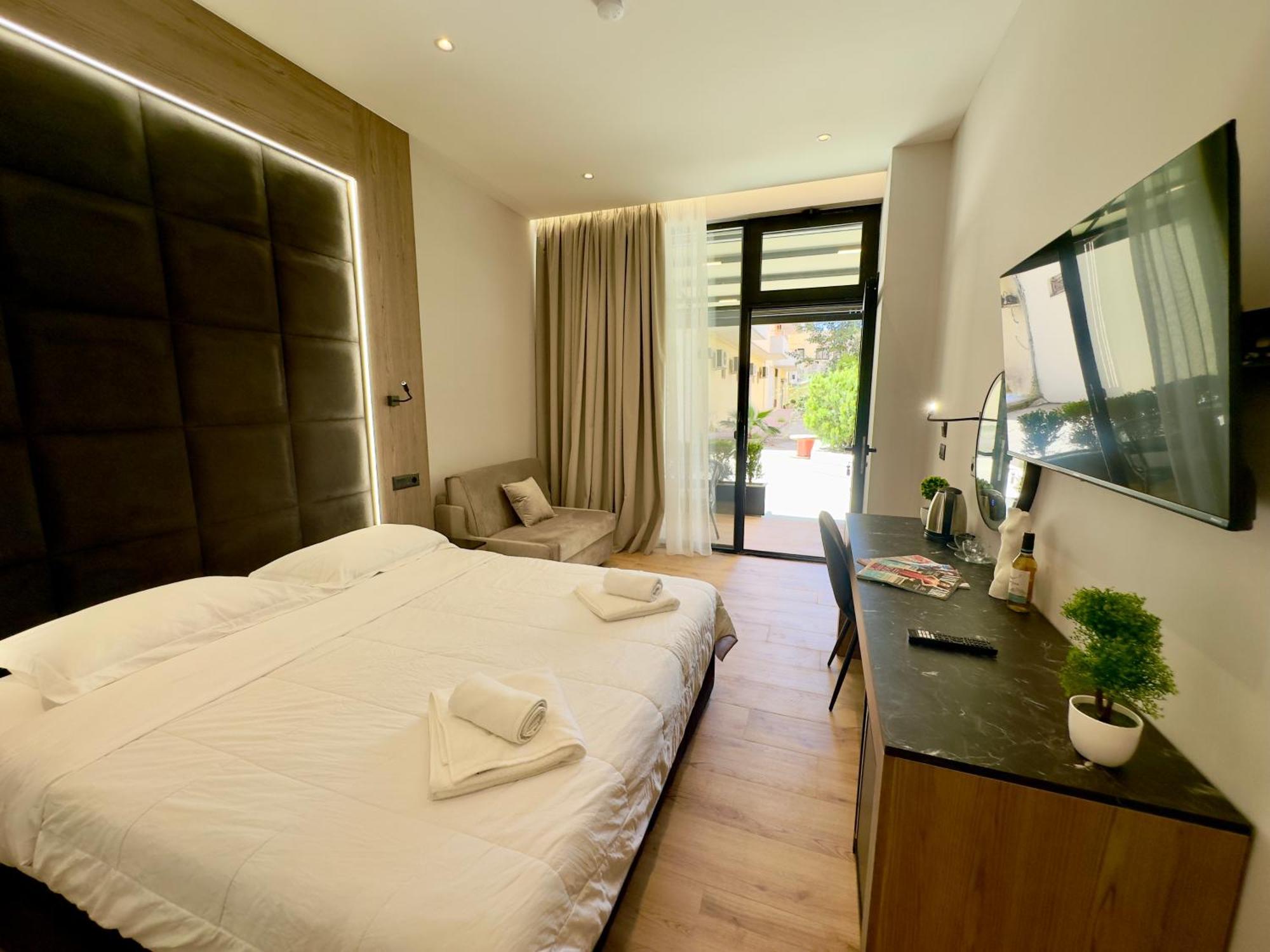 Elmar Comfort Vlore Bagian luar foto