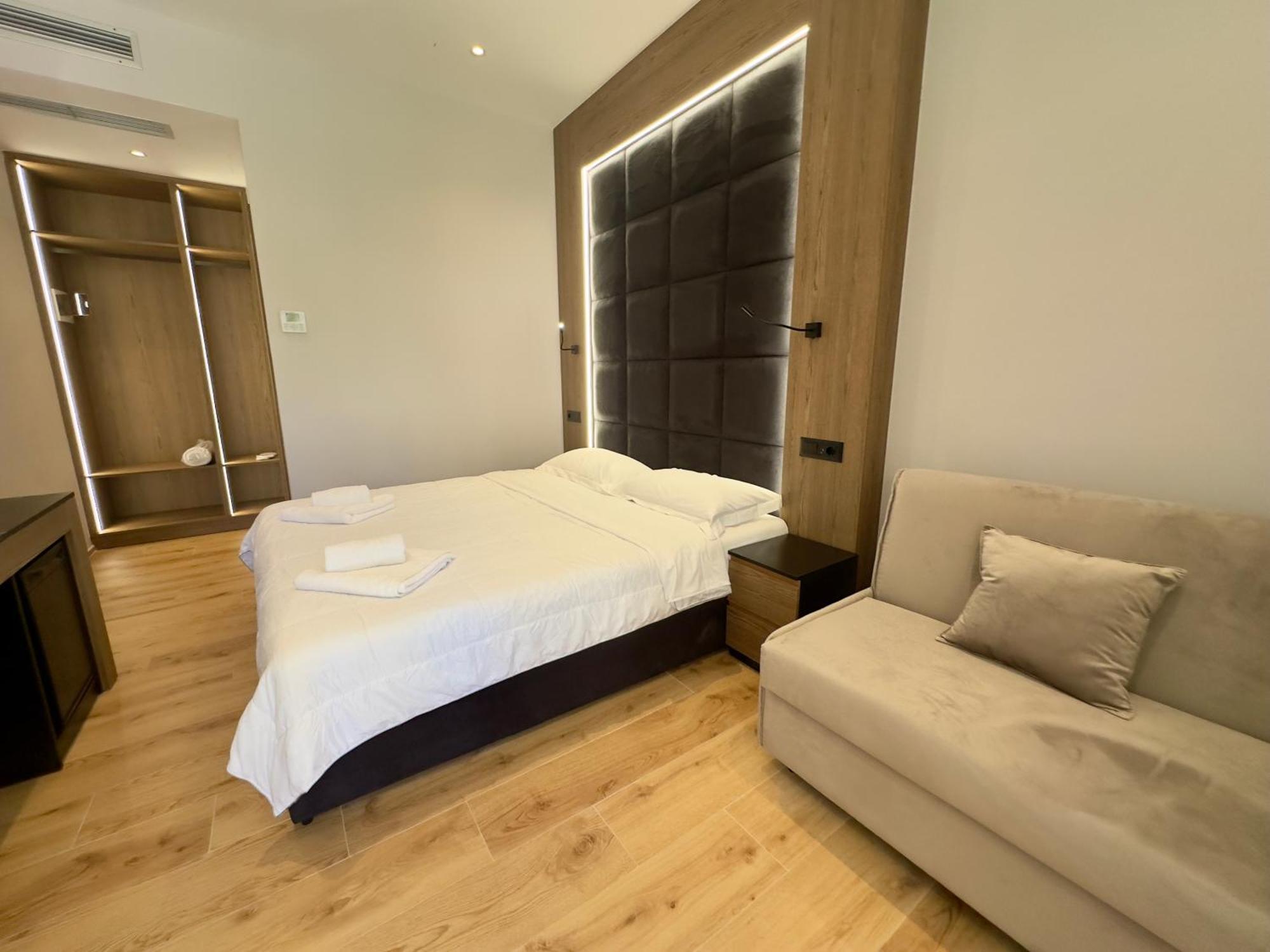 Elmar Comfort Vlore Bagian luar foto