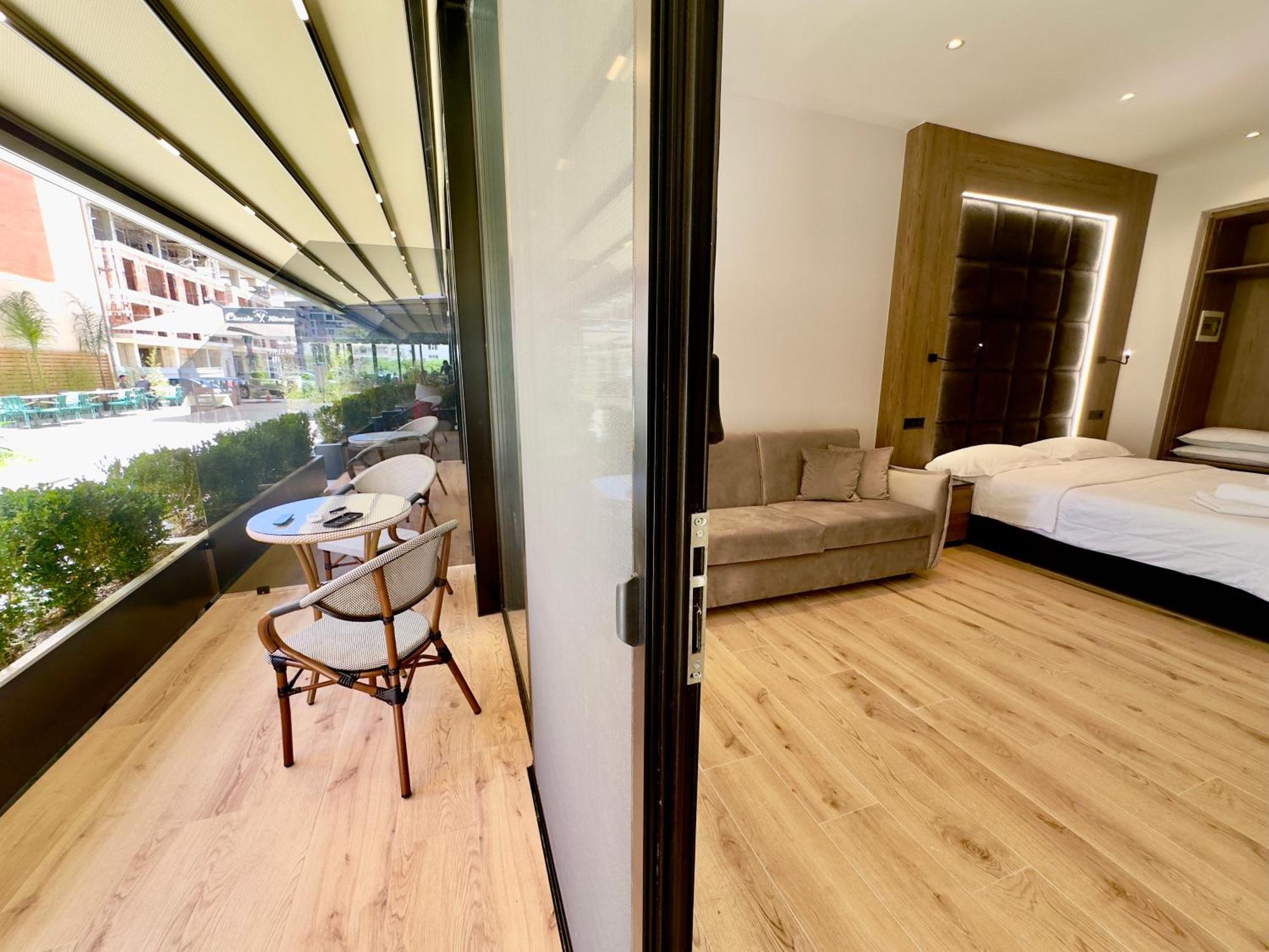 Elmar Comfort Vlore Bagian luar foto