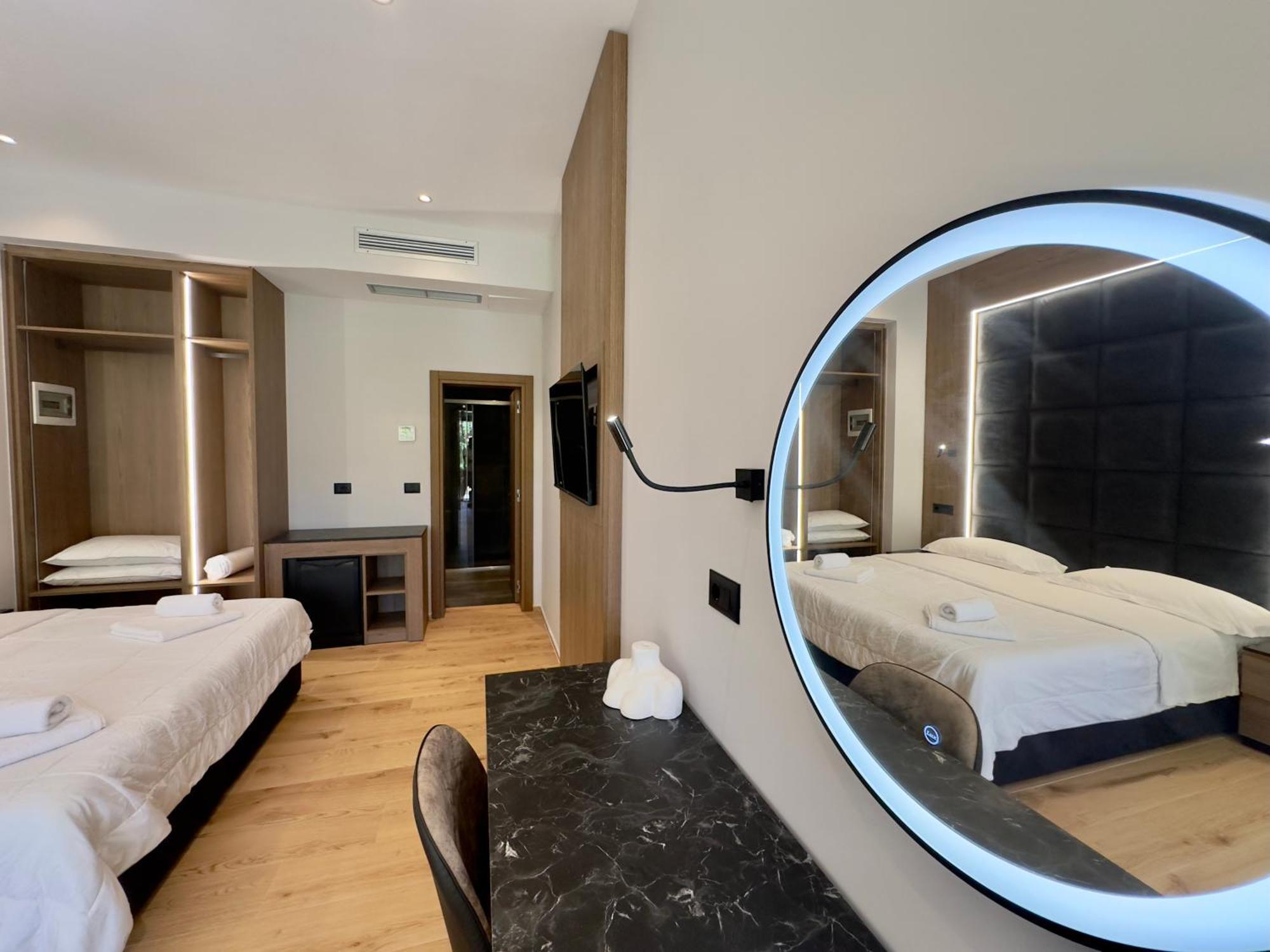 Elmar Comfort Vlore Bagian luar foto