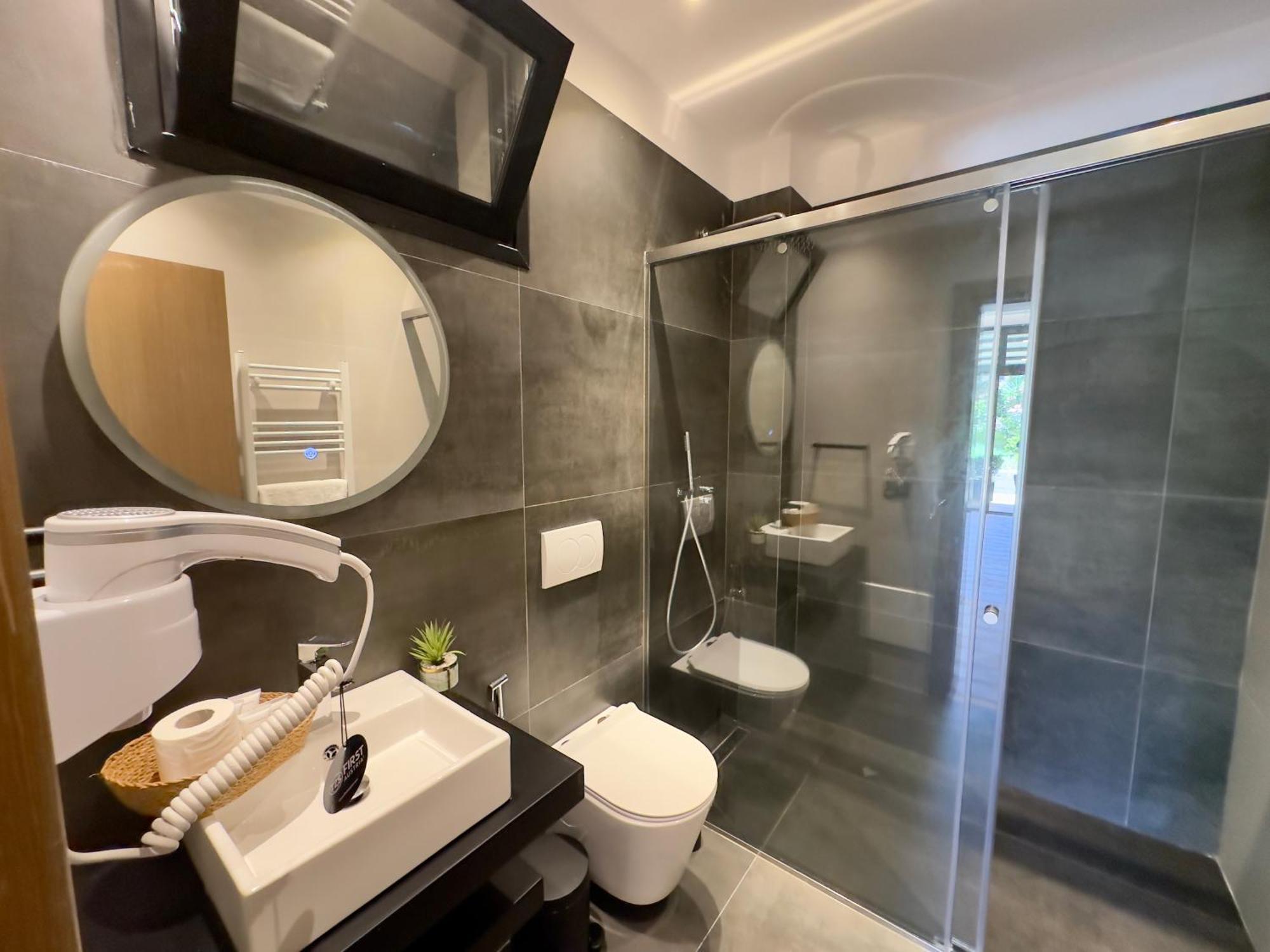 Elmar Comfort Vlore Bagian luar foto