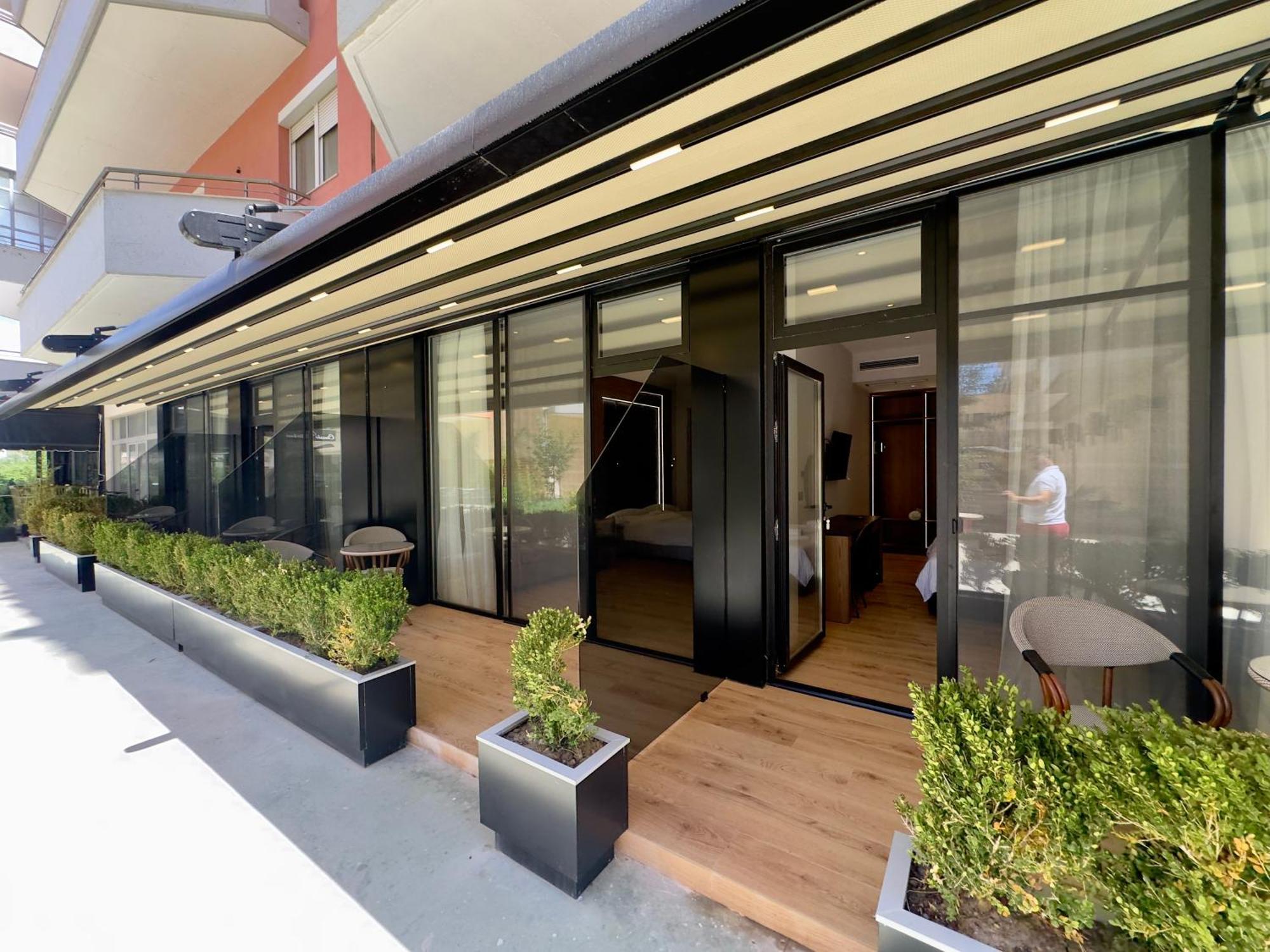 Elmar Comfort Vlore Bagian luar foto