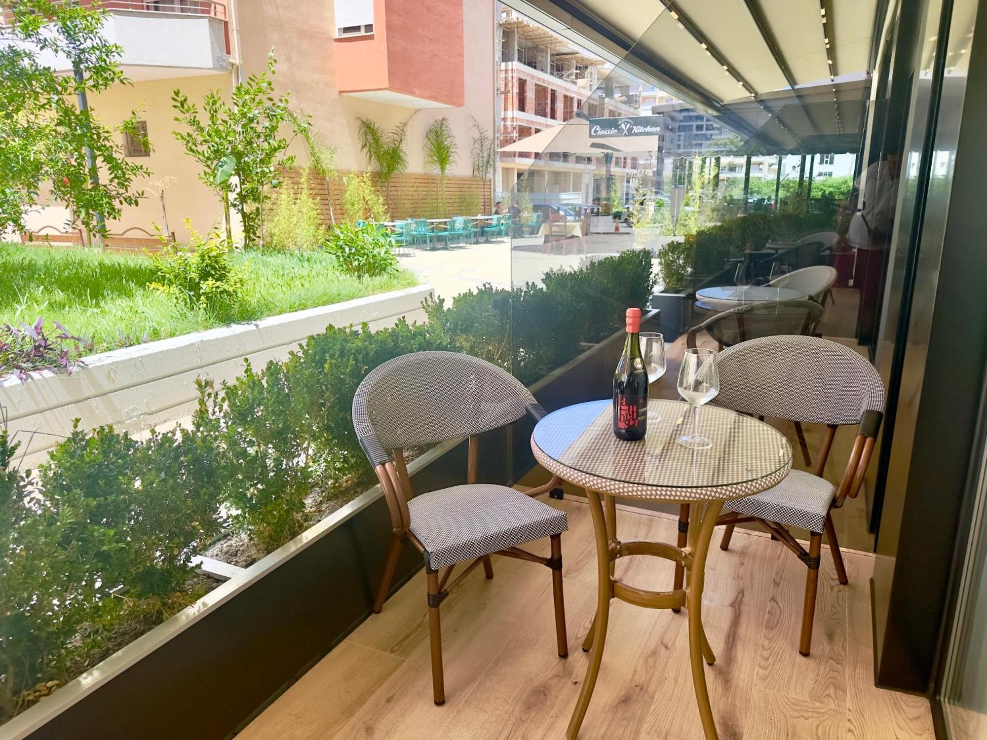 Elmar Comfort Vlore Bagian luar foto